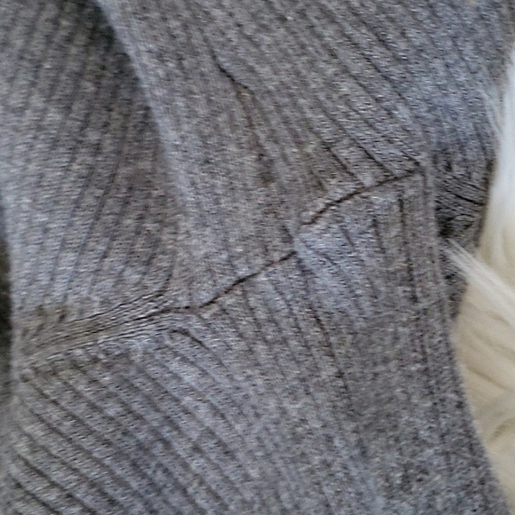 APT. 9 gray long sleeve full zip knit sweater with ribbed accents - Picture 11 of 13